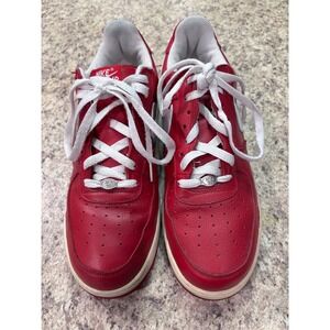 Nike Air Force 1 Low Red White Mens Sneakers Size 10.5 AF1 82 Classic 2004